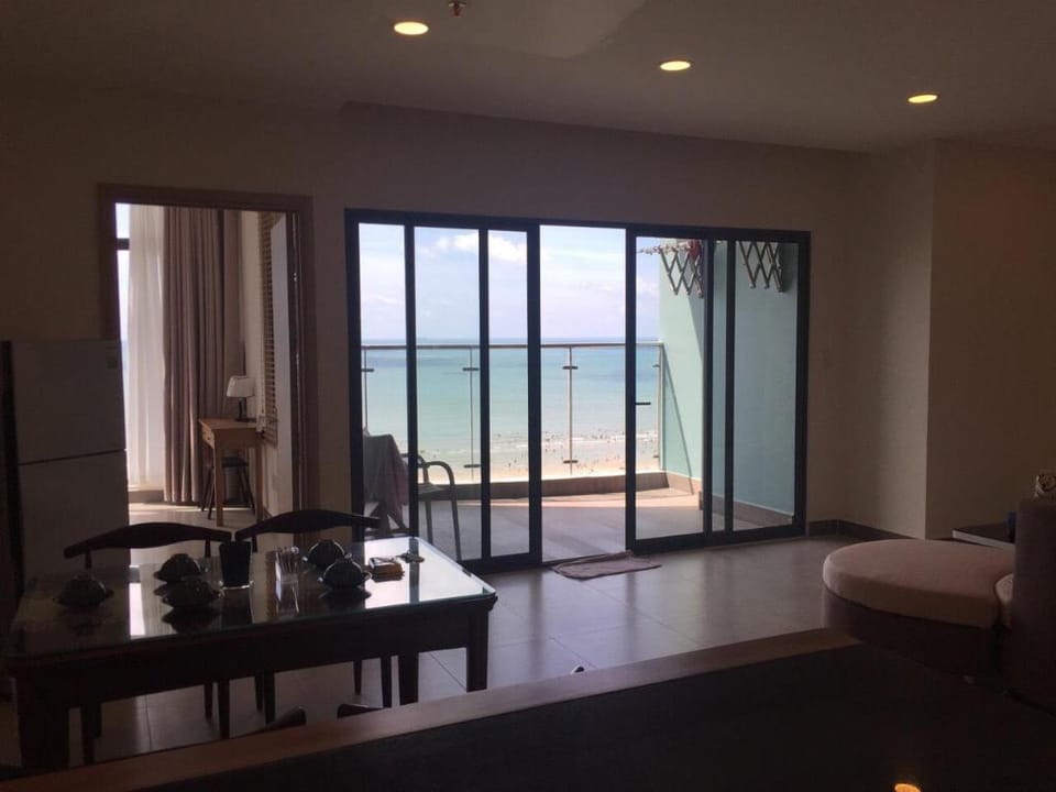 Blue Sapphire - Sea View 2BR Apt - 2 Mins to Beach Apartment in Vung Tau