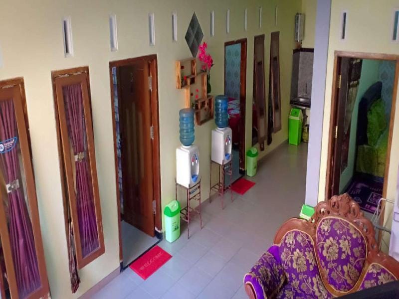 Kahan Penginapan Villa in Batu