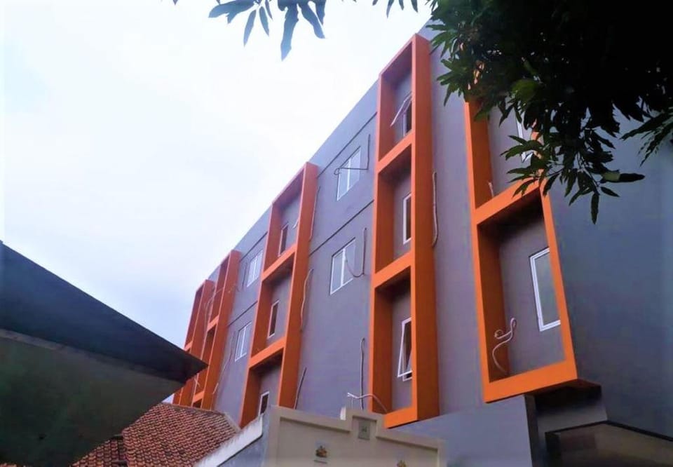 giant kost Hotel in West Java