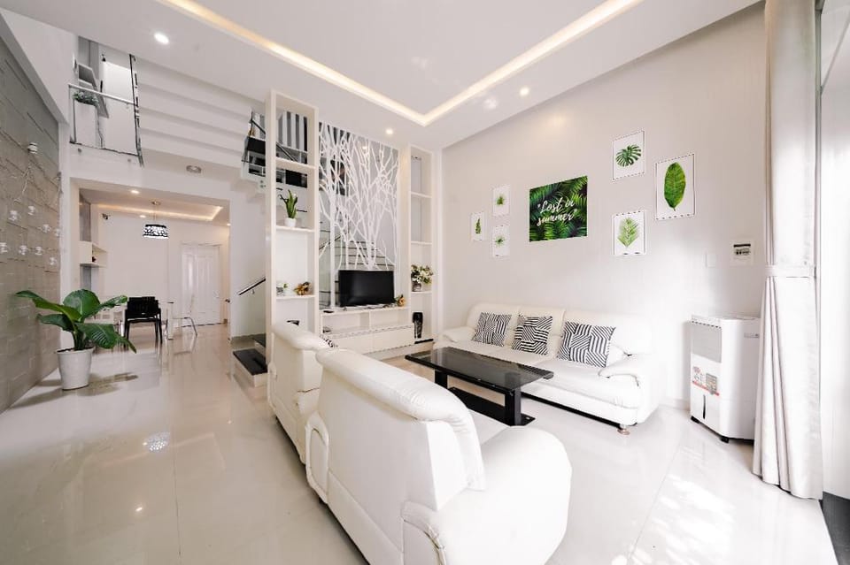 Entire House 4BR Near The Beach Vacation rental in Da Nang