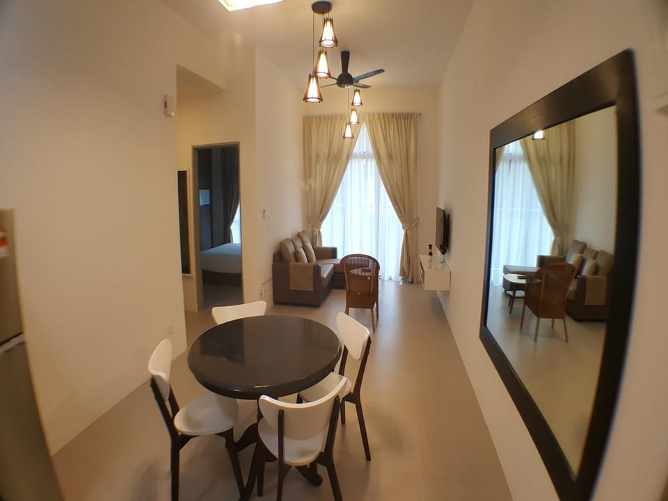 Homestay A-1-19 (6 pax) @ Golden Hills NightMarket Apartment in Brinchang