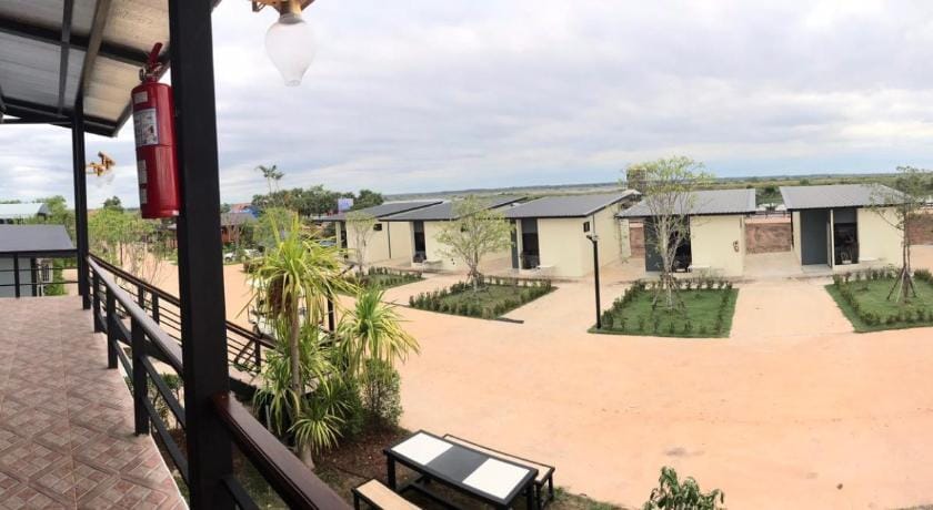 Maderbua hotel Hotel in Laos