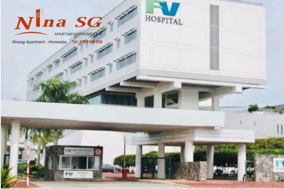 Luxury, Great view, 14th fl., 2 Bd., Golf Course Apartment in Ho Chi Minh City