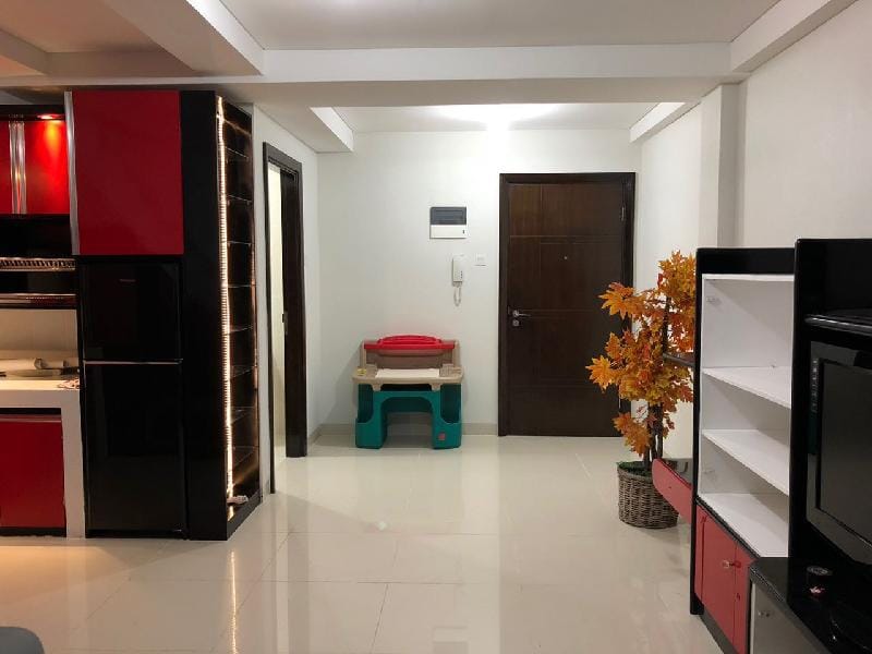 Cheap-Luxury-Big 97m2 for 6 People @ Neo Soho Mall Apartment in Jakarta