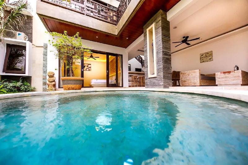 Villa Suzuki 3, center of Seminyak Villa in Kuta