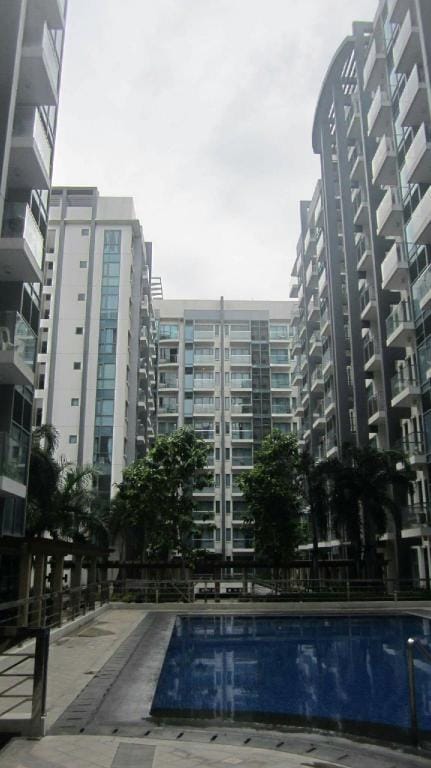 Palm Tree Studio Condo  at Manila Airport by Beth Apartment in Pasay