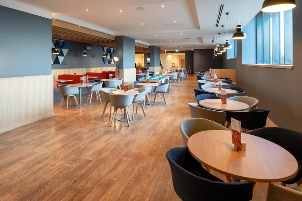 Holiday Inn Express - London Heathrow T4 By IHG Hotel in London Borough of Hounslow
