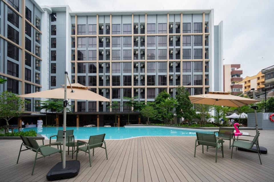 Rangsit Residence & Hotel Hotel in Laos