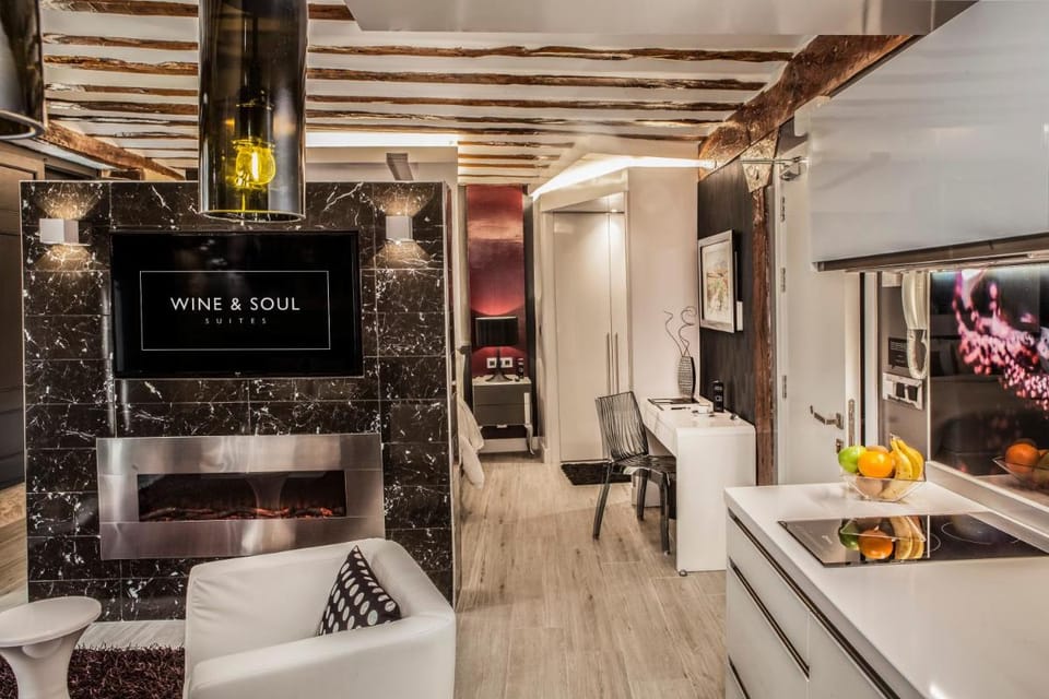 Wine & Soul Suites Apartment hotel in Haro