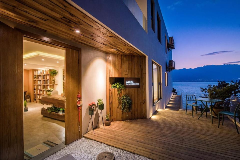 Dali Verdant Whisper-Stone Hill Seaview Inn Bed and Breakfast in China