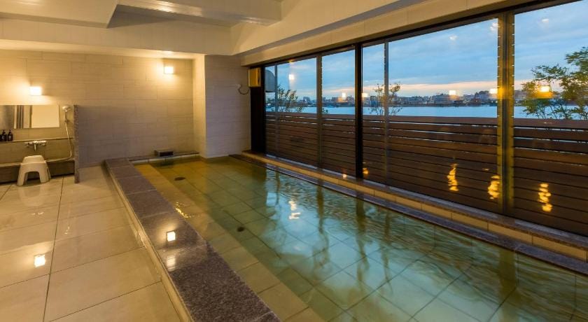 Kawasaki King Skyfront Tokyu REI Hotel Hotel in Kanagawa Prefecture