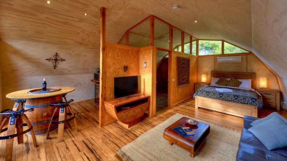 43 Degrees Bruny Island Apartment in South Bruny