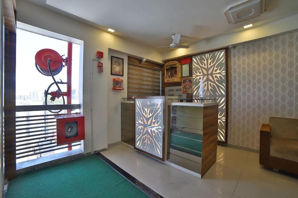 OYO Hotel Sunstar Inn Hotel in Ahmedabad