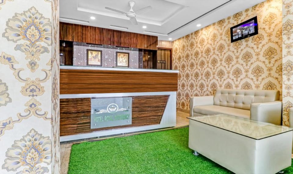 Hotel Royal Residency Near ISBT-Max Hospital Mohali Chandigarh Hotel in Chandigarh