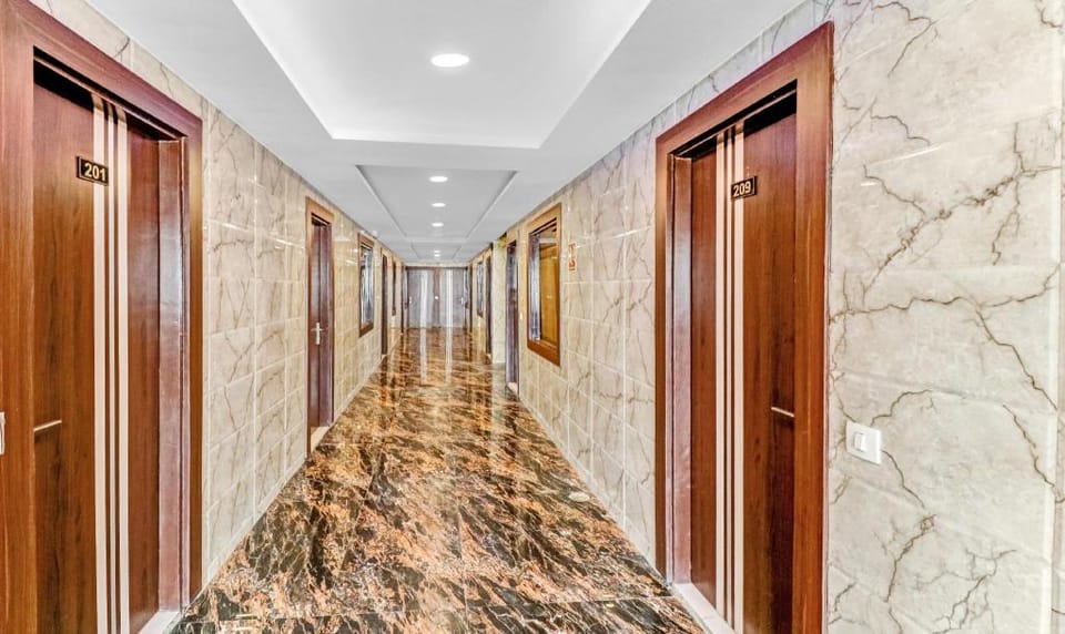 Hotel Royal Residency Near ISBT-Max Hospital Mohali Chandigarh Hotel in Chandigarh