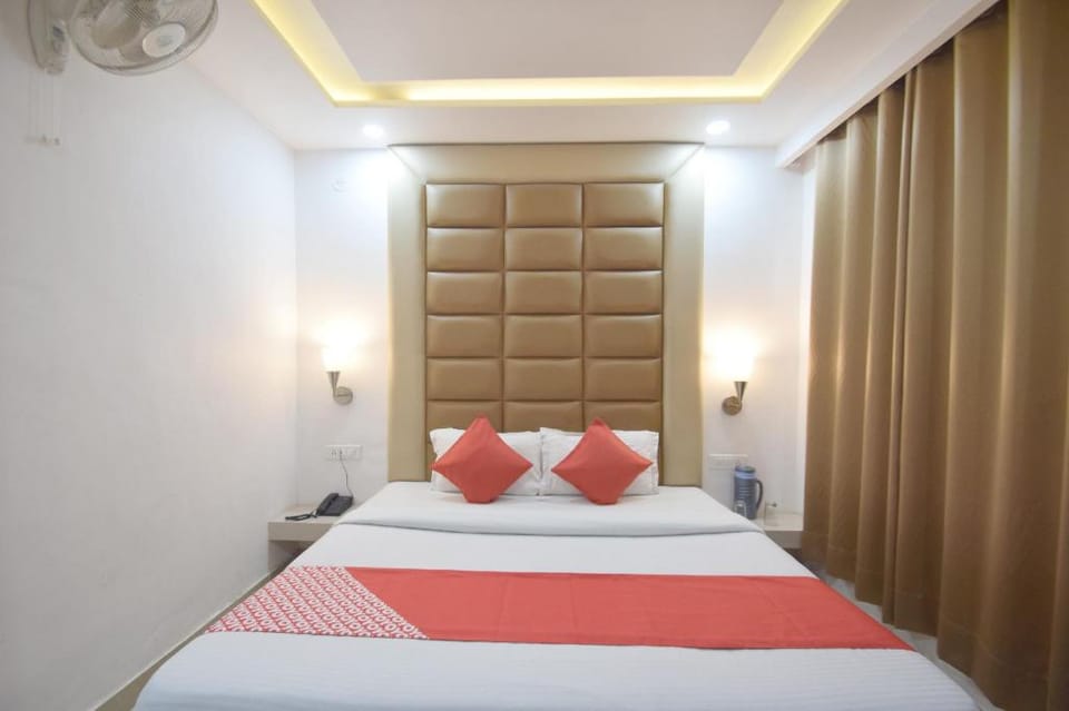 Townshouse Dalhousie Mall Road Hotel in Himachal Pradesh