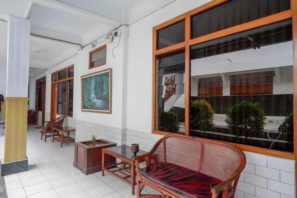 RedDoorz Plus near Alun Alun Selatan Bed and Breakfast in Yogyakarta