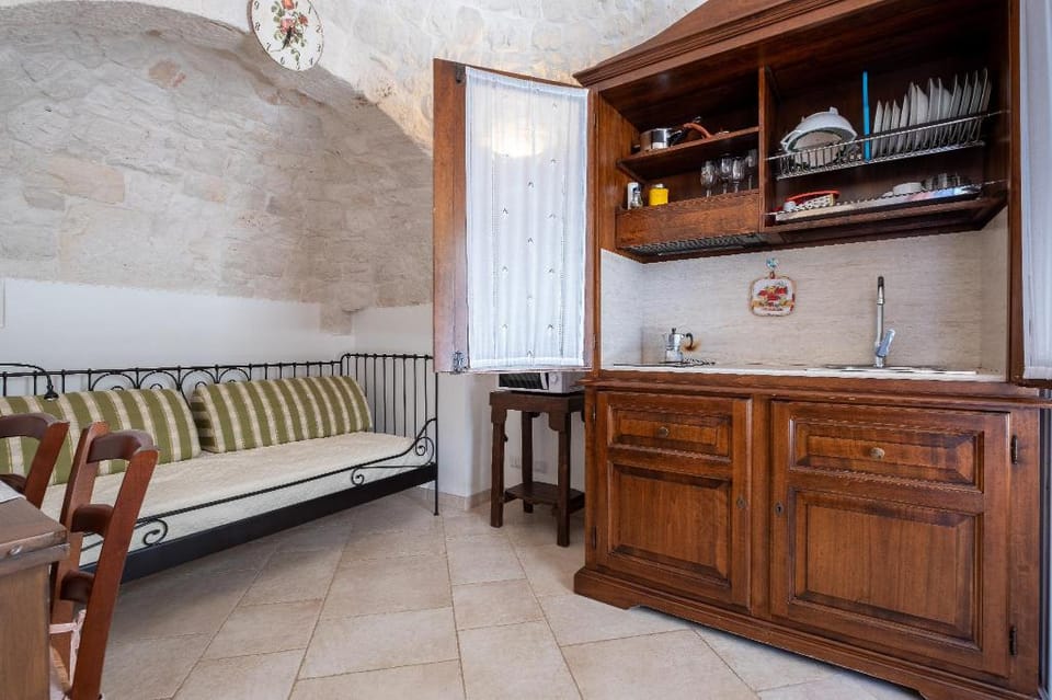 Trulli in ancient farm with pool Vacation rental in Province of Taranto