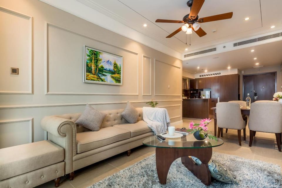 Beachfront Luxury Apartment - Rooftop pool - Da Nang Apartment in Da Nang