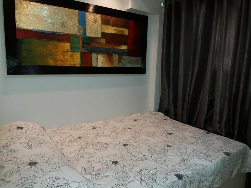 SM Wind Residences - Christmas Village Condo Unit Apartment in Tagaytay