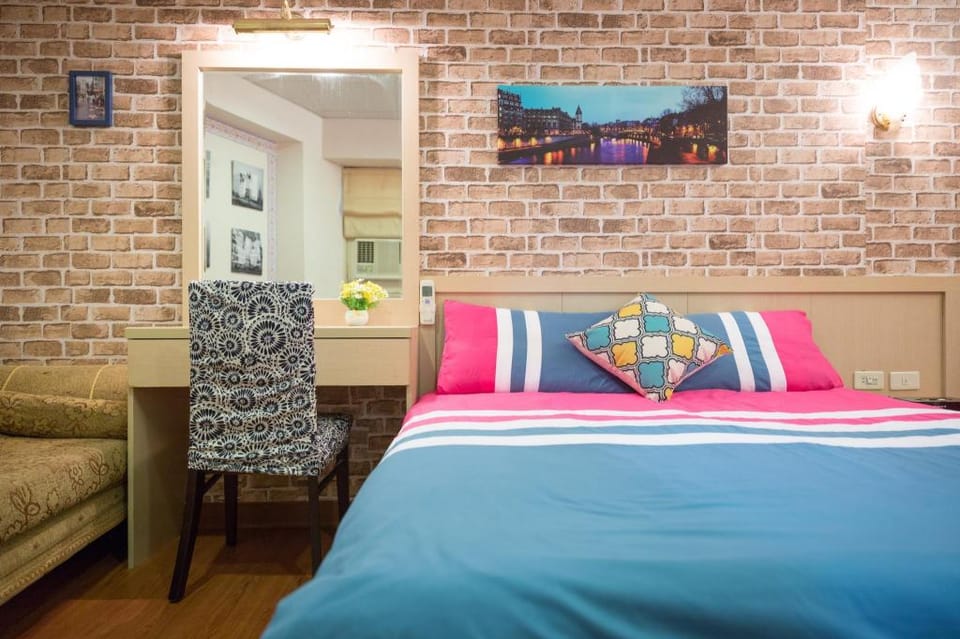 Ximending(Emei F)-Free Drop-off Service,lift Apartment in Taipei City