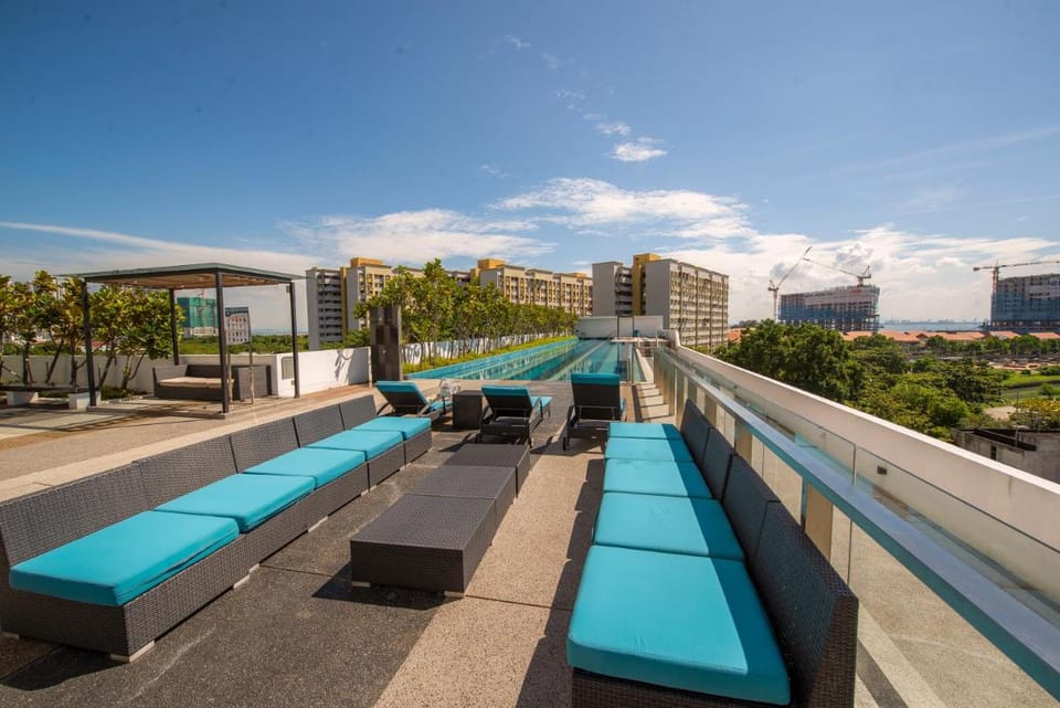 The Landmark Seaview Suite Home Apartment in Tanjung Bungah