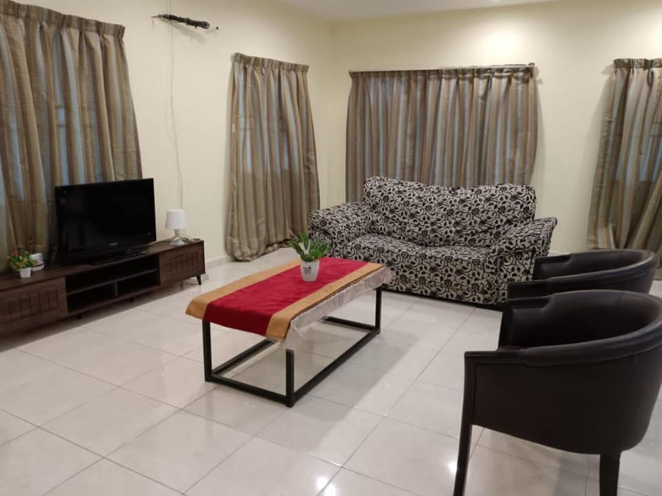 Meranti Homestay Hotel in Johor