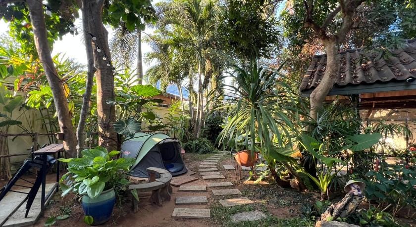 The Snug Airportel Hotel in Mai Khao
