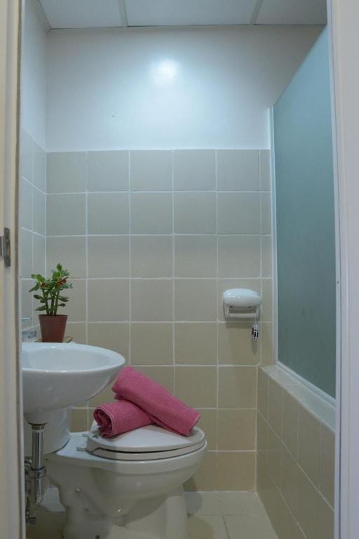 Cityland Poolview,Wifi,self-check-in Apartment in Tagaytay