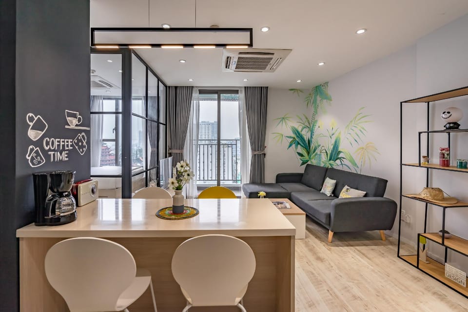 Saigon Corner River Gate - Free swimming pool/gym Apartment in Ho Chi Minh City