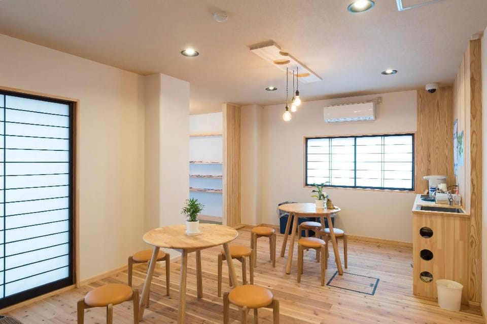 Kanazawahigashiyama CABIN HAKOBUNE Hotel in Kanazawa