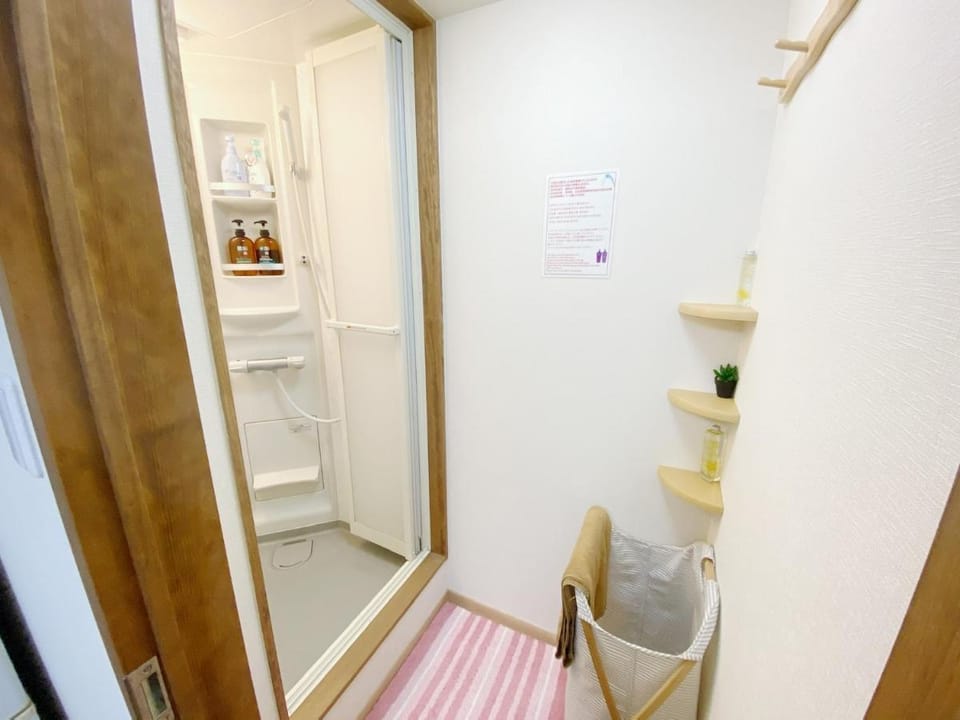GuestHouse017徳島個室 飲食街中心 阿波踊り会館7分 文理&徳島大学 アスティとくしま車8分 Bed and Breakfast in Japan
