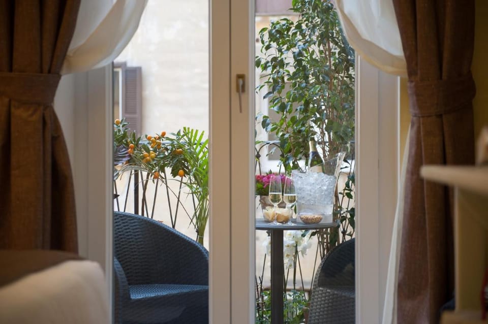 Maison Tritone Bed and Breakfast in Rome