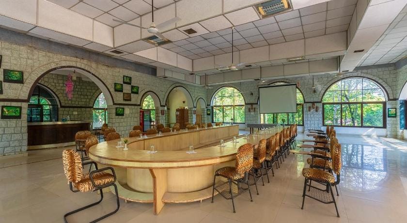 Jungle King Resort Resort in India