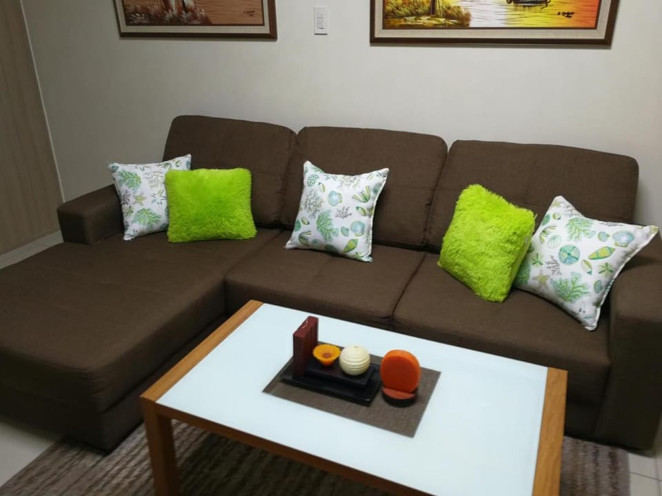 Breeze Residences at Roxas Blvd Apartment in Pasay