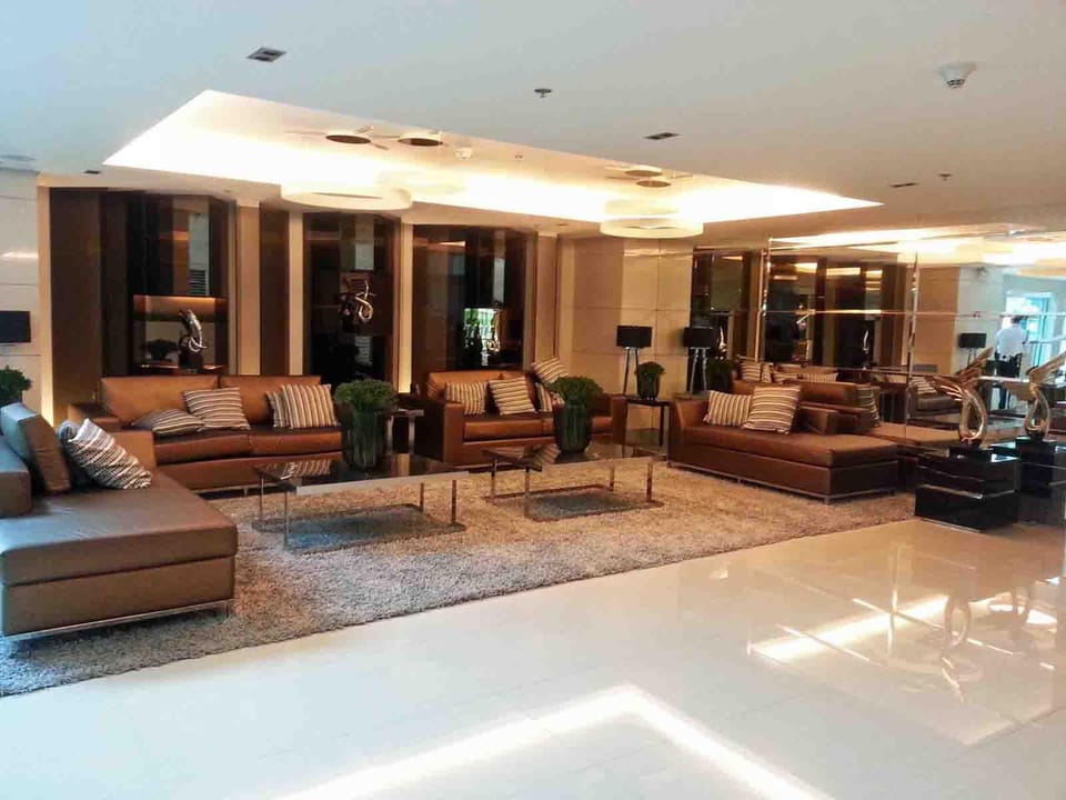 Fully Furnished Cozy 1BR Beside Big Mall Apartment in Quezon City