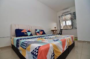 ImpianaCasa Kluang Guesthouse (Muslim Friendly) Vacation rental in Johor