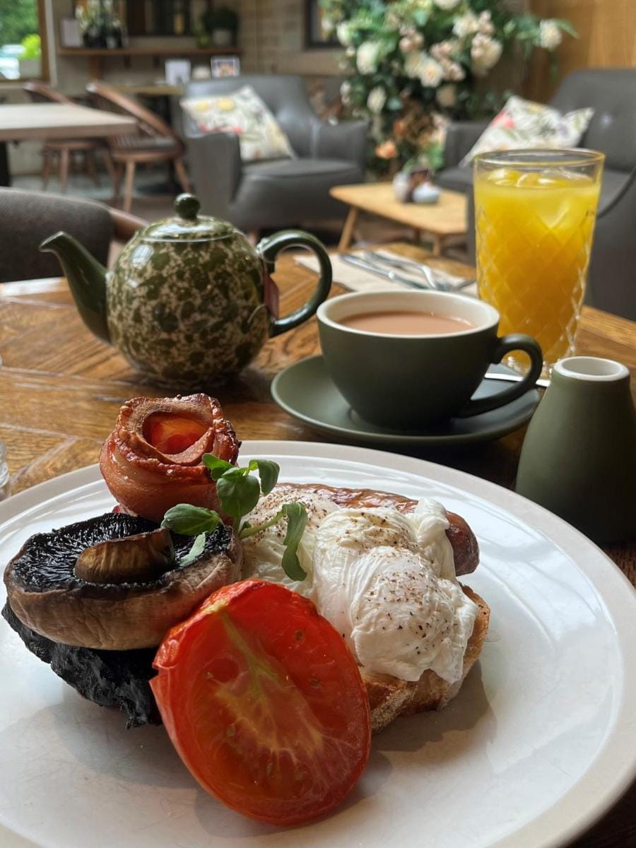 Manor House Lindley Hotel in Huddersfield