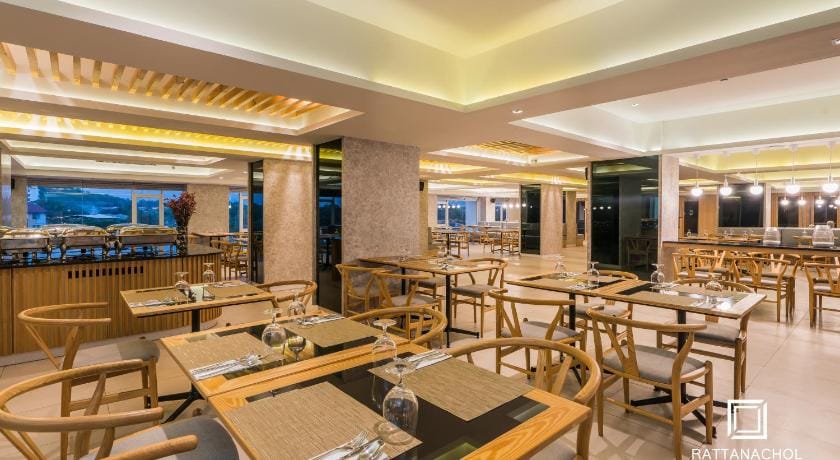 Rattanachol Hotel Hotel in Chon Buri Changwat