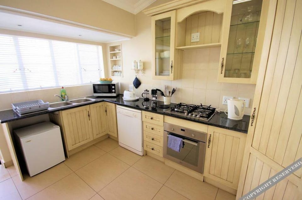 Stay 2 Live Groenkloof Hotel in Pretoria