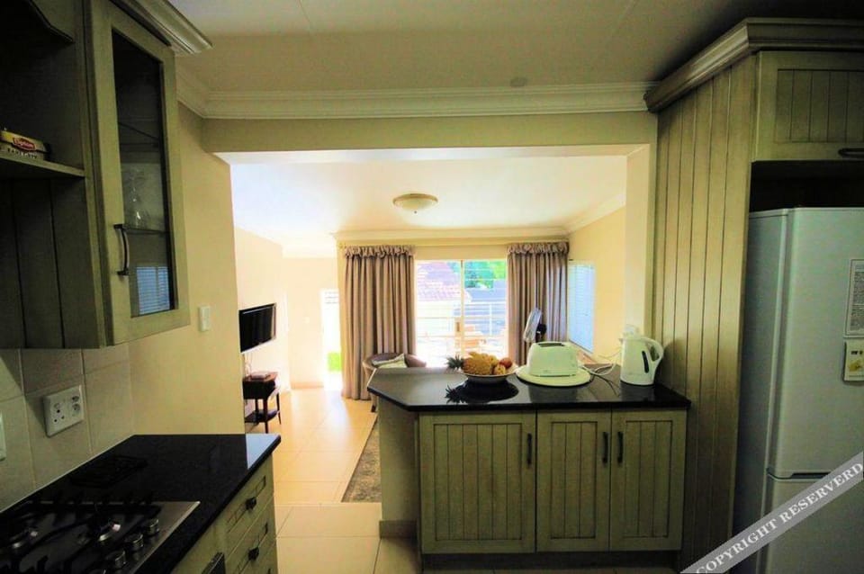 Stay 2 Live Groenkloof Hotel in Pretoria
