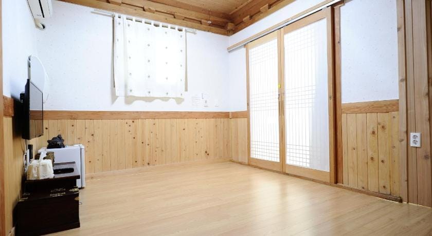 Starlight Rest Area Bed and Breakfast in South Korea