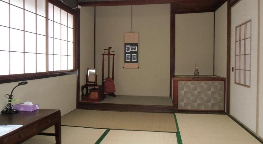 Kanazawa Share House GAOoo Bed and Breakfast in Kanazawa