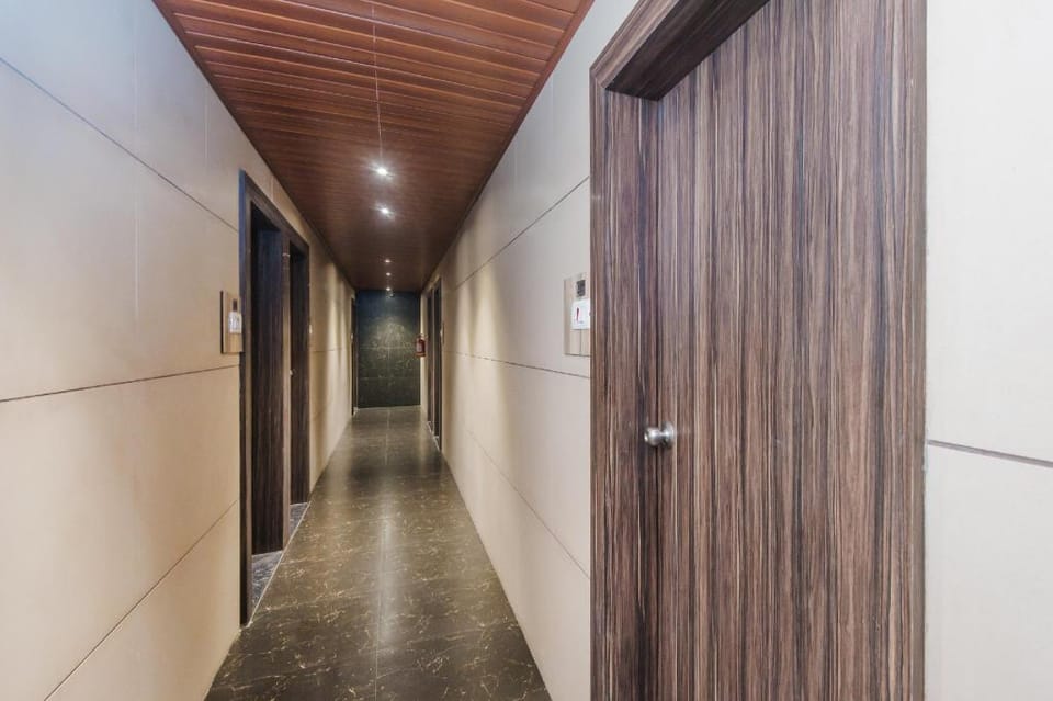 OYO 12894 Bunty Residency Hotel in Thane