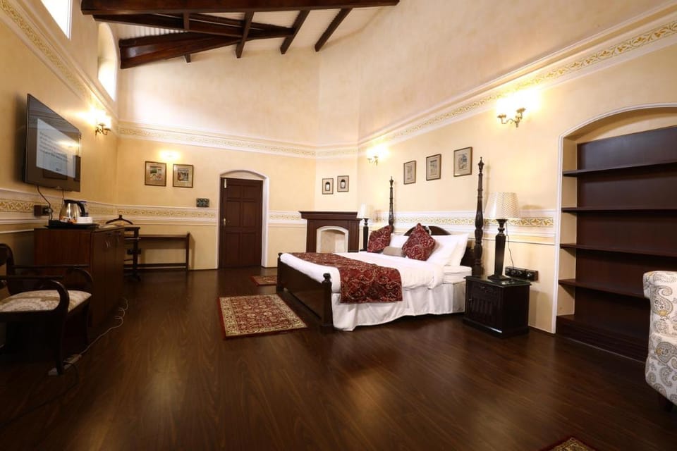 7 BHK Luxury Heritage Villa - Rock Ooty Villa in Ooty