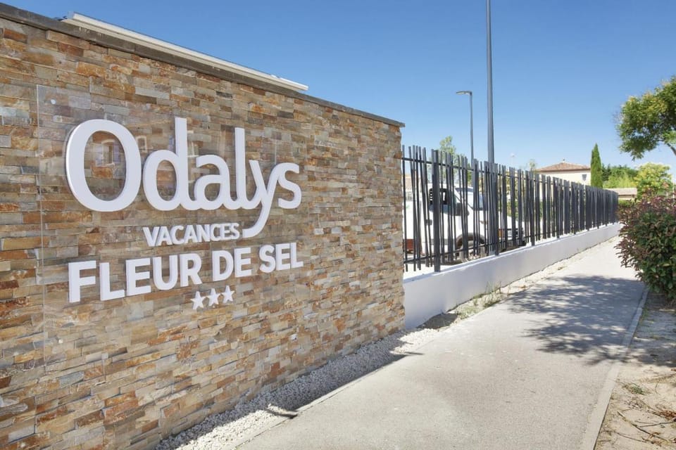 Résidence Odalys Fleur de Sel Campground/ 
RV Resort in Aigues-Mortes