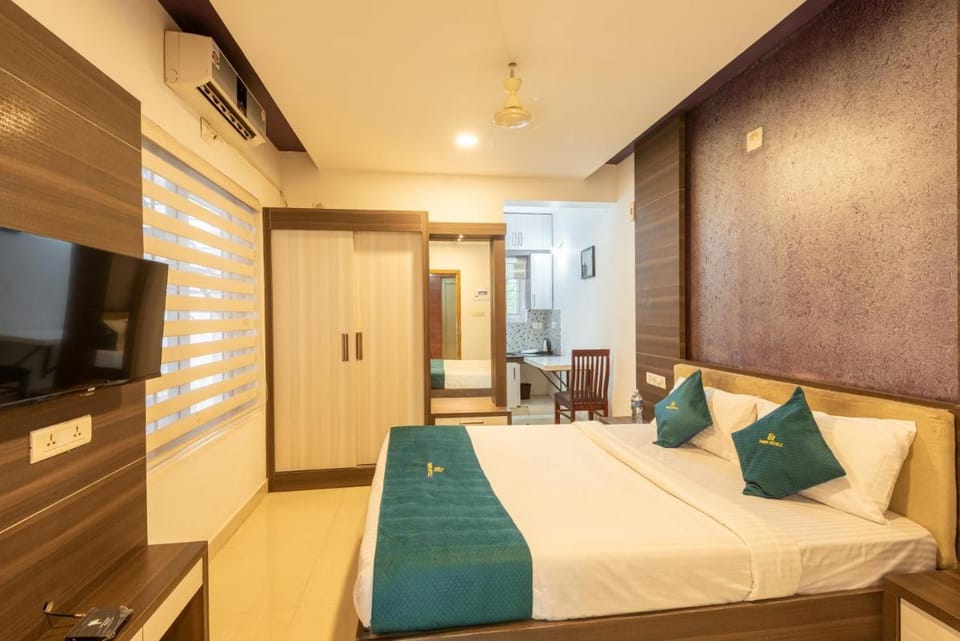 Daan Ambalath Maple Leaves Hotel in Kerala