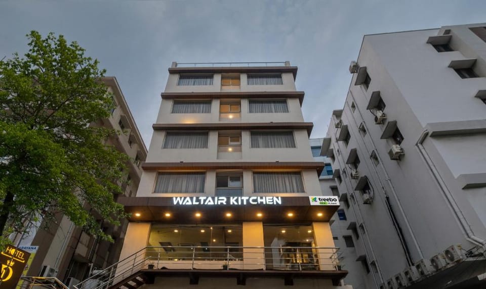 Treebo PL Grand, Visakhapatnam Hotel in Visakhapatnam