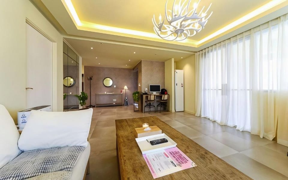 Lesign Hotel Songjeong Hotel in Busan