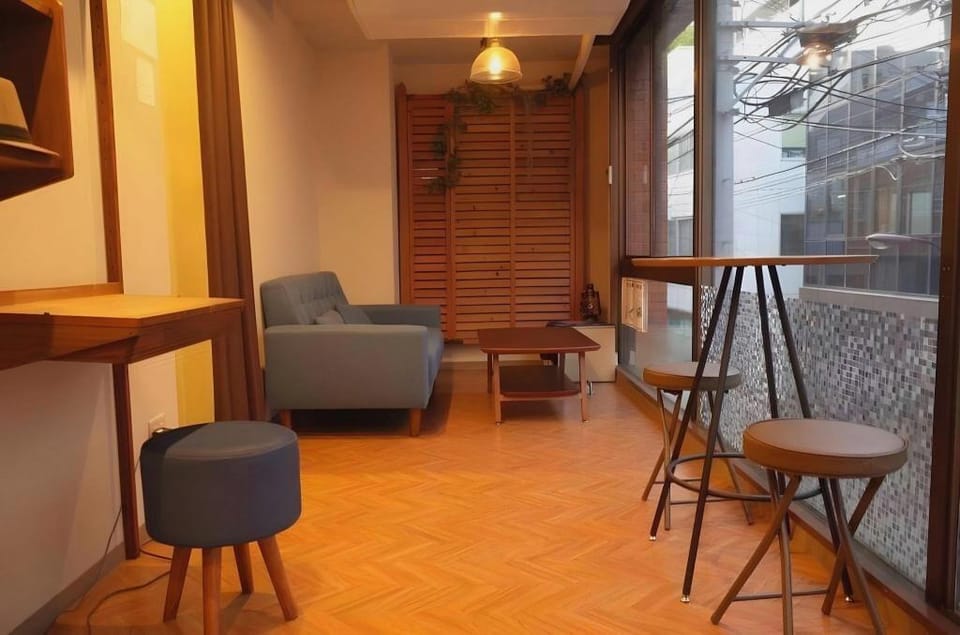 bnb Secret Base Mejiro Hostel in Shinjuku